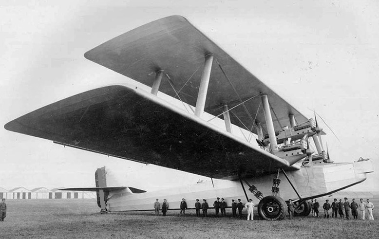 Avionmystère185.jpg